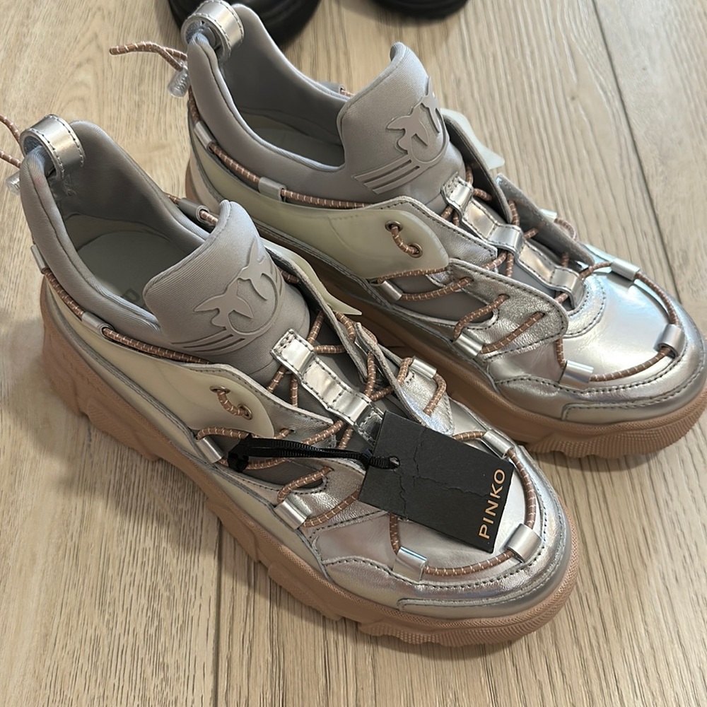 New pinko shoes 39
